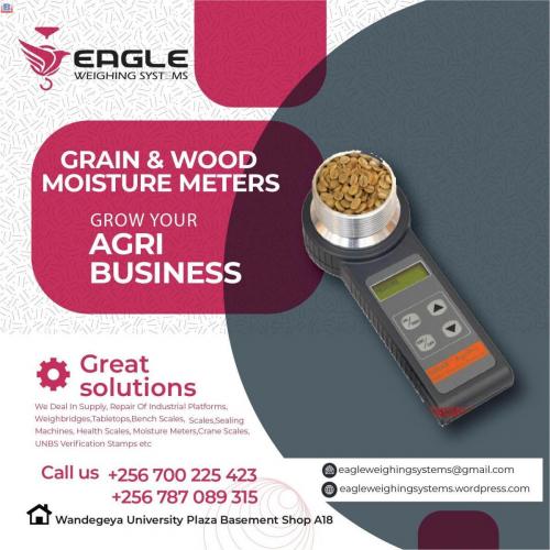 Handheld moisture meter for cereals